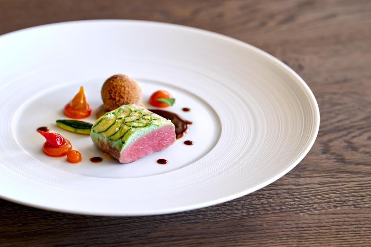 A-Rosa Ifen Hotel Kleinwalsertal Hirschegg  Exteriör bild A plate of food