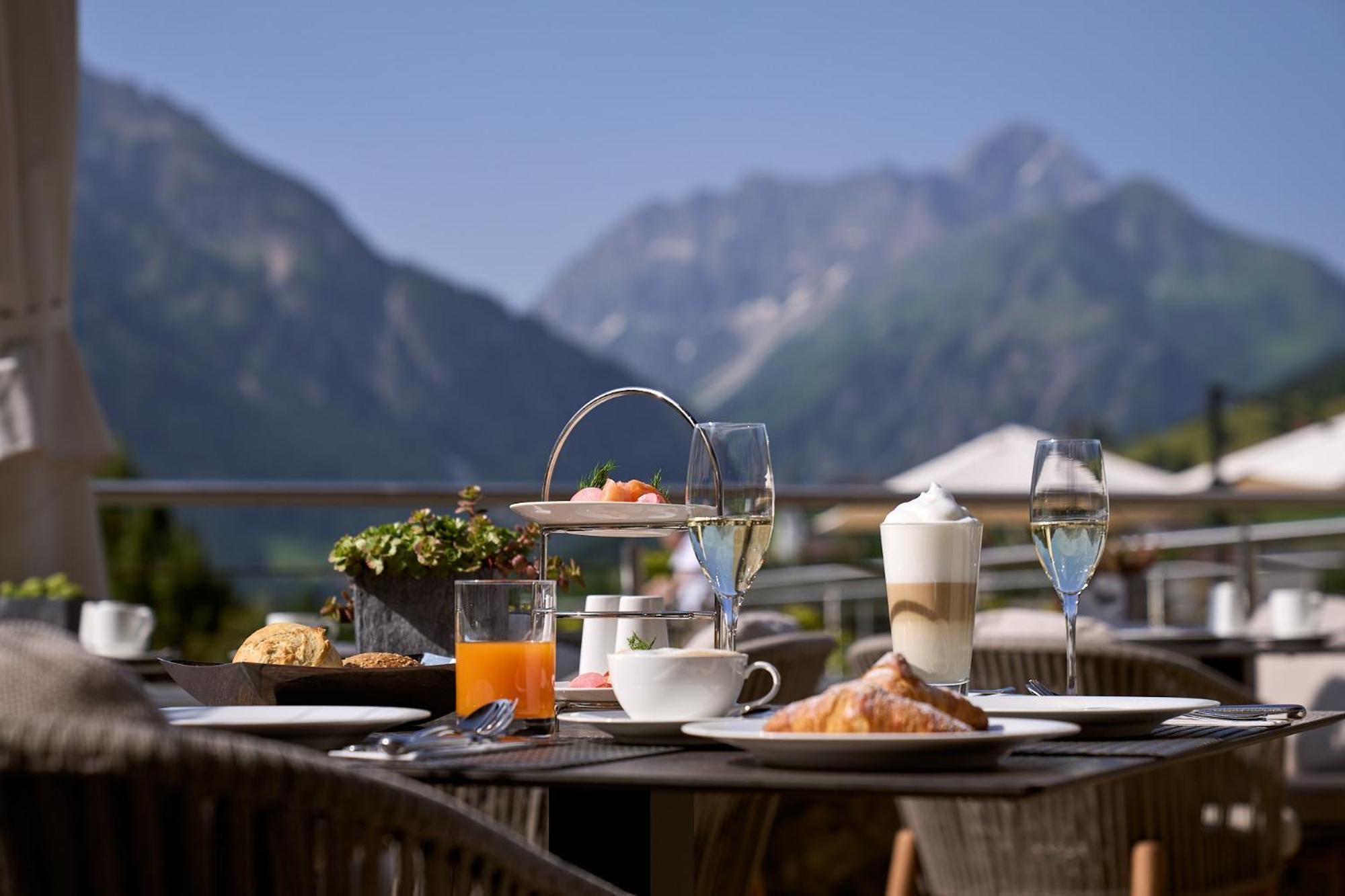 A-Rosa Ifen Hotel Kleinwalsertal Hirschegg  Exteriör bild